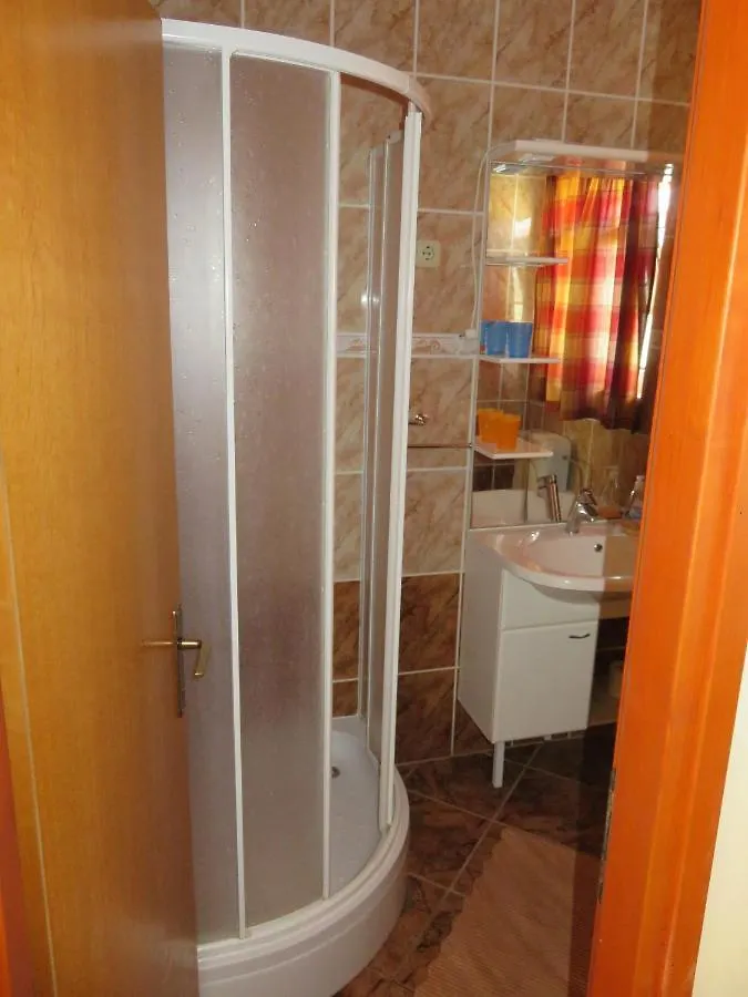 Apartments With A Parking Space Vir - 18389 Croatia
